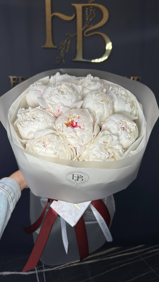 Монобукет півоній Duchesse de Nemours